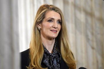 Kelly Loeffler Net Worth